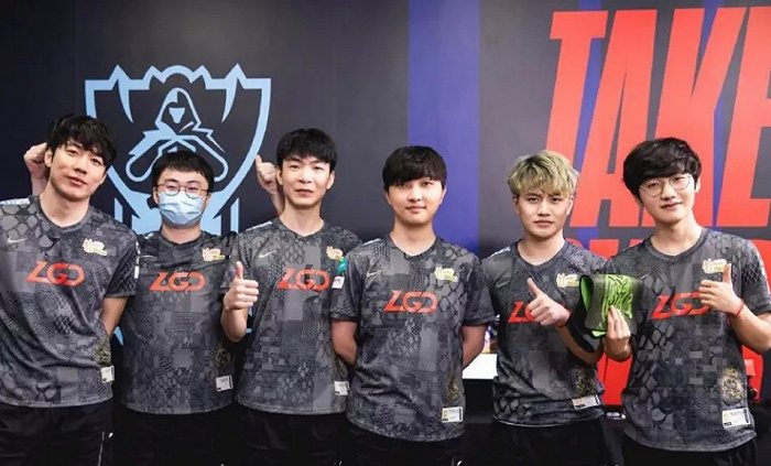 深刻表现了 深刻表现了